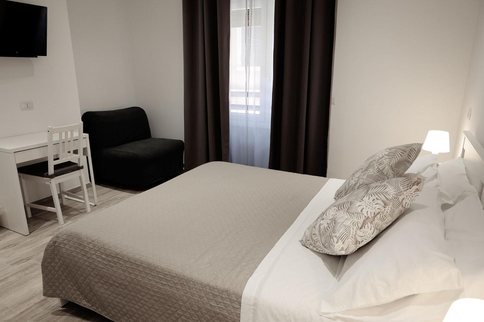 צ'יוויטווקיה Central Guest House מראה חיצוני תמונה