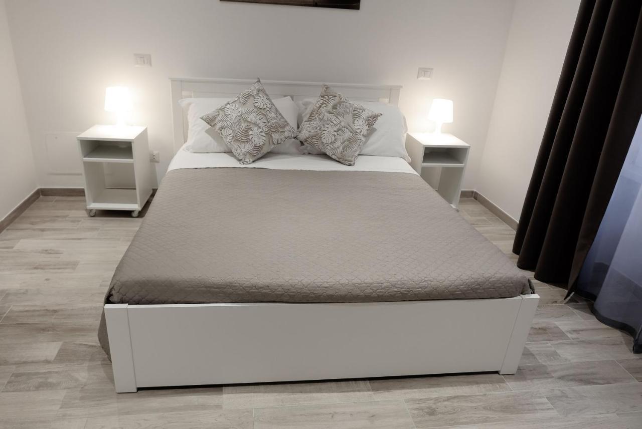 צ'יוויטווקיה Central Guest House מראה חיצוני תמונה